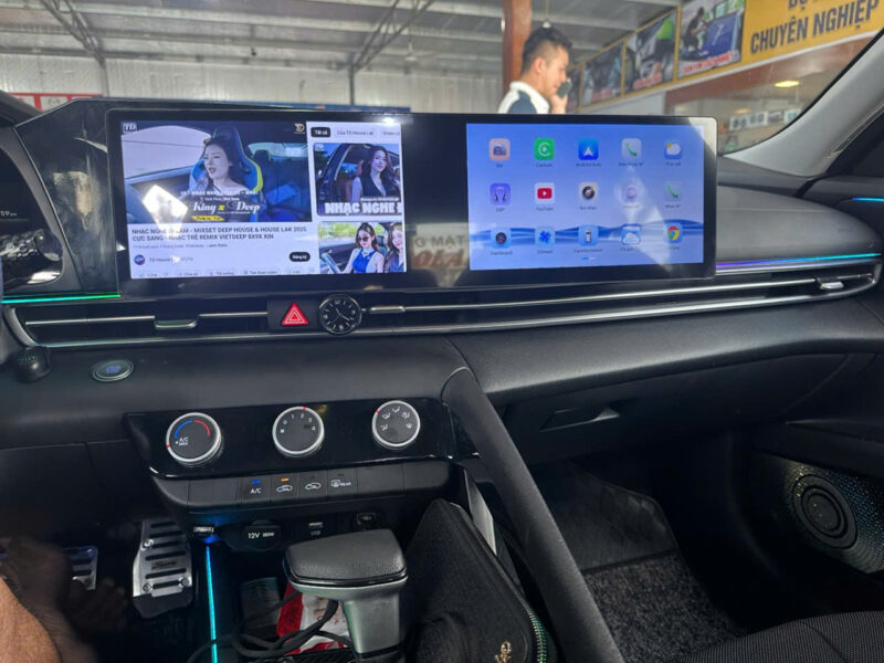 Màn android Vicom  Dual 21" lắp xe phổ thông.