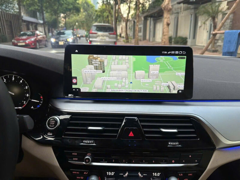 Màn hình BMW 5 Seri-12.8 inch liền camera 360.